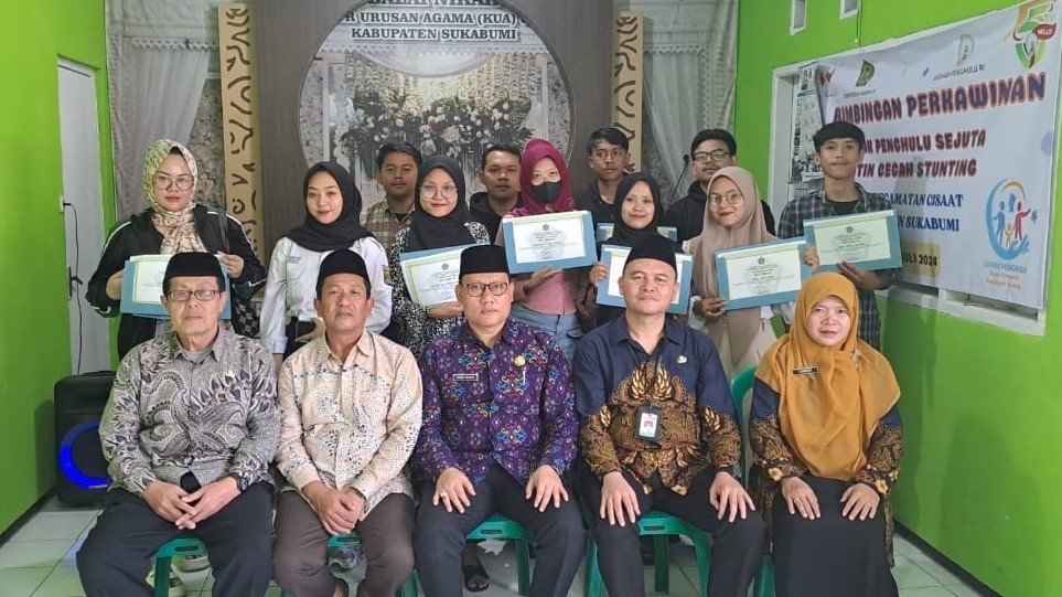Calon Pengantin di Cisaat Wakafkan 10 Mushaf Al-Qur’an untuk Tingkatkan Literasi Keagamaan