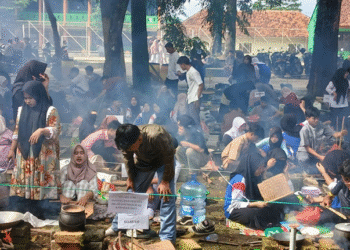 MAN 3 Sukabumi Gelar Tabligh Akbar dan Lomba Ngaliwet Ala Santri dalam Rangkaian Kegiatan Hari Santri Nasional 2025