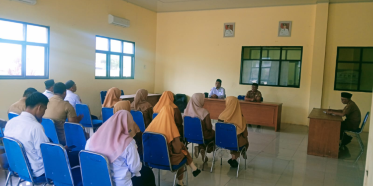 Perkuat Integritas dan Profesionalisme, Penyuluh KUA Ciemas Sampaikan Materi Etika ASN dalam Kegiatan MTA