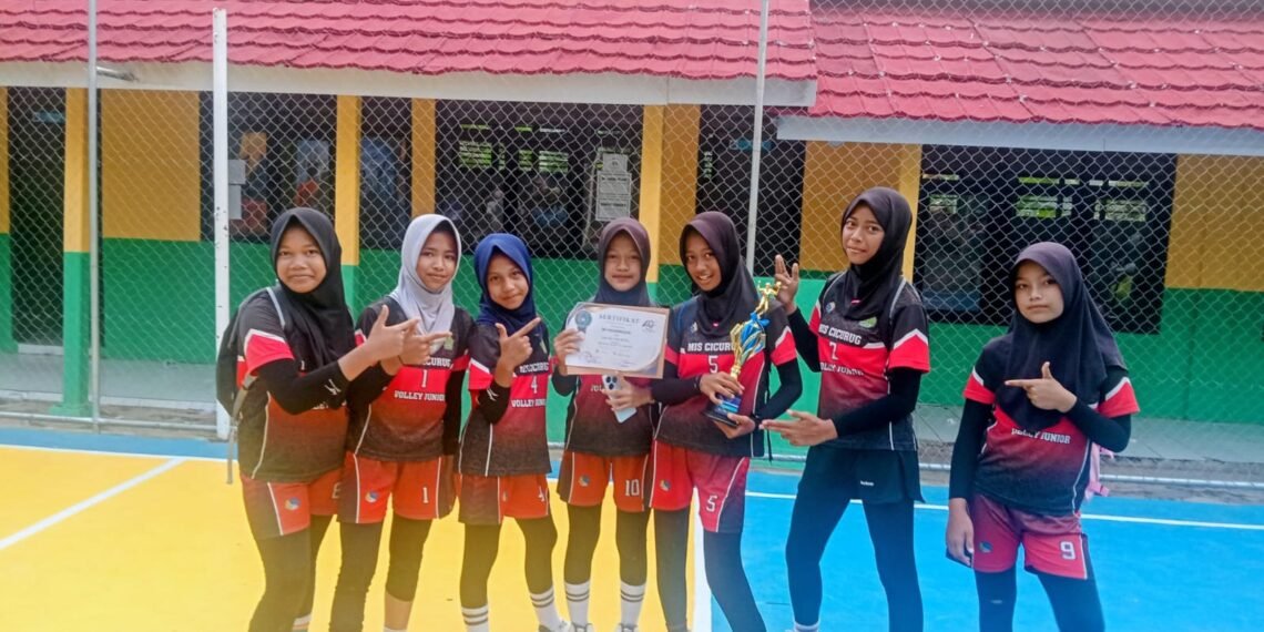 Tim Voli Putri MIS Cicurug Raih Juara 2 pada Milad MTs Al-Jamii’ah ke-40