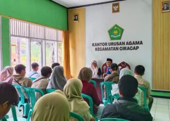 14 Pasangan Catin Ikuti Bimwin di KUA Ciracap untuk Perkuat Ketahanan Keluarga