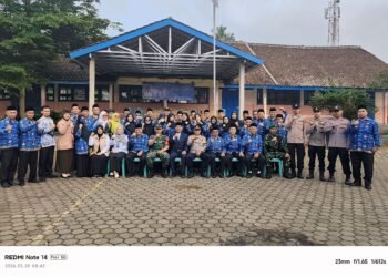 KUA Parakansalak Ikuti Upacara Hari Kebangkitan Nasional Tingkat Kecamatan di SMPN 1 Parakansalak