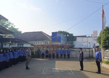 KUA Lengkong Ambil Peran dalam Harkitnas, Pimpin Pembacaan Doa
