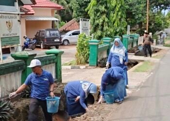 GEMAH ASRI KUA Ciracap, Dari Memungut Sampah Menumbuhkan Nilai Kepedulian
