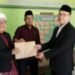 KUA Waluran Serahkan Rekomendasi Perpanjangan 44 IJOP MDTU se-Kecamatan Waluran