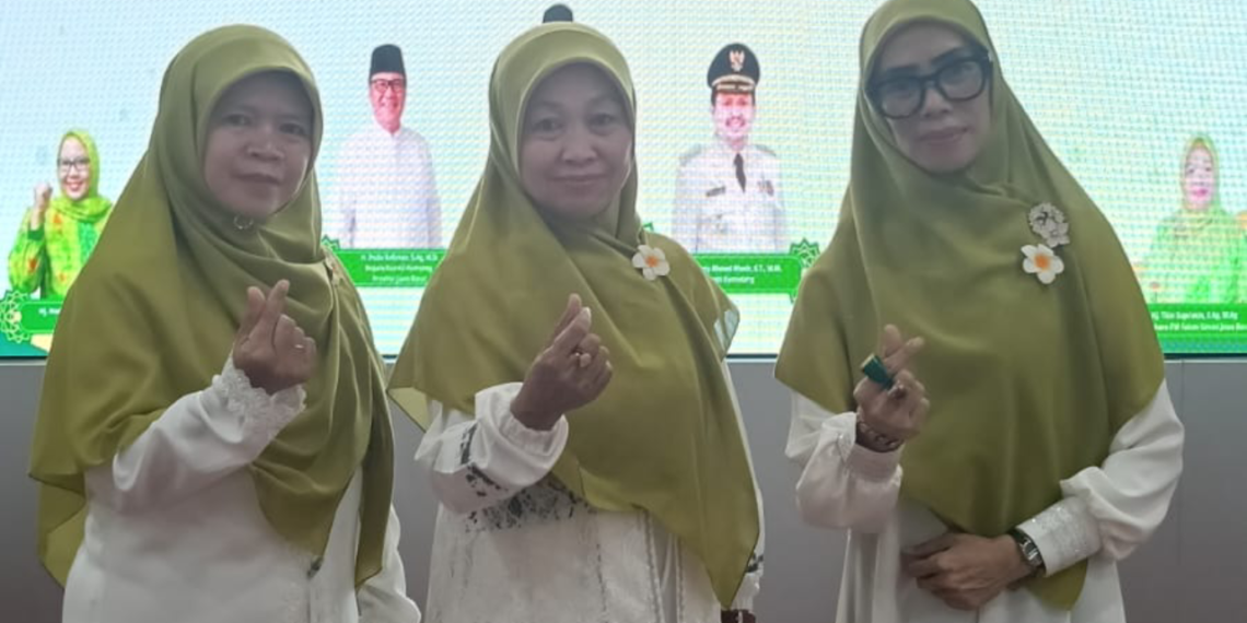 Pengurus FAHMI UMMI Kabupaten Sukabumi Hadiri Pelantikan Wilayah yang Dihadiri Wamenag RI