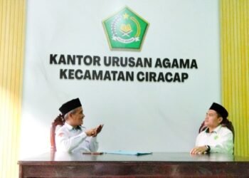 Kepala MA Nurul Hikmah Silaturahmi dan Sharing Program Keagamaan dengan KUA Ciracap