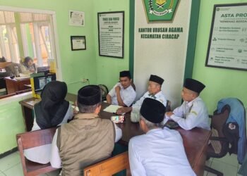 KUA Ciracap Siap Sukseskan Wajib Halal Oktober 2026, Penyuluh Perkuat Edukasi Halal kepada Pelaku Usaha