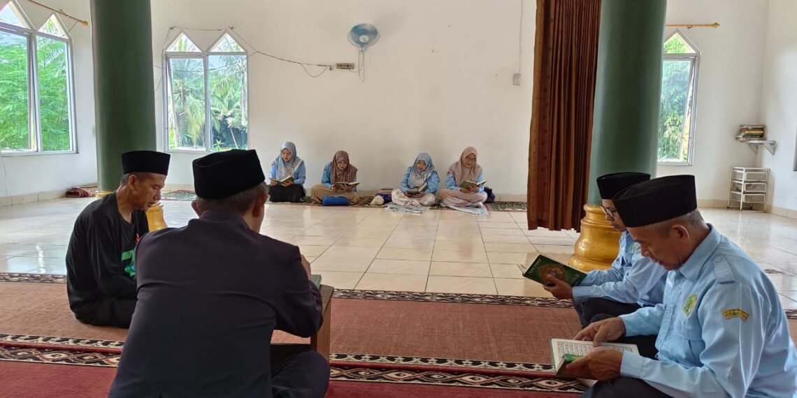 Jaga Spiritual di Sela Pelayanan, KUA Ciracap Rutinkan Gerakan ‘Tadabur’ Ba’da Zuhur