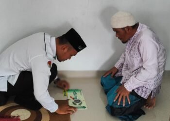 KUA Cikakak Pastikan Akurasi Arah Kiblat Masjid Al-Ikhlas Desa Cirendang