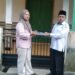 KUA Ciracap Salurkan Al-Qur’an Berseri ke Masjid Jami At-Taqwa, Ajak Jamaah Giat Bertadarus