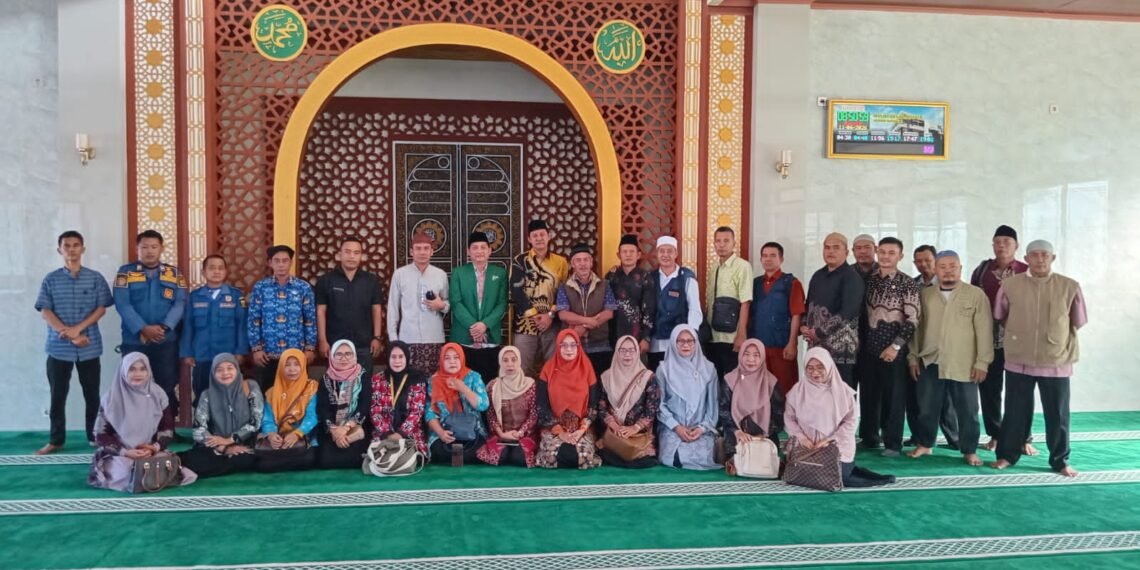 KUA Surade Dukung Penguatan Pembinaan Spiritual Aparatur melalui Majelis Taklim Aparatur