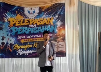 Penghulu KUA Ciracap Edukasi Bahaya Pernikahan Dini pada Pelepasan Siswa SMK Al Muhajirin Cikangkung