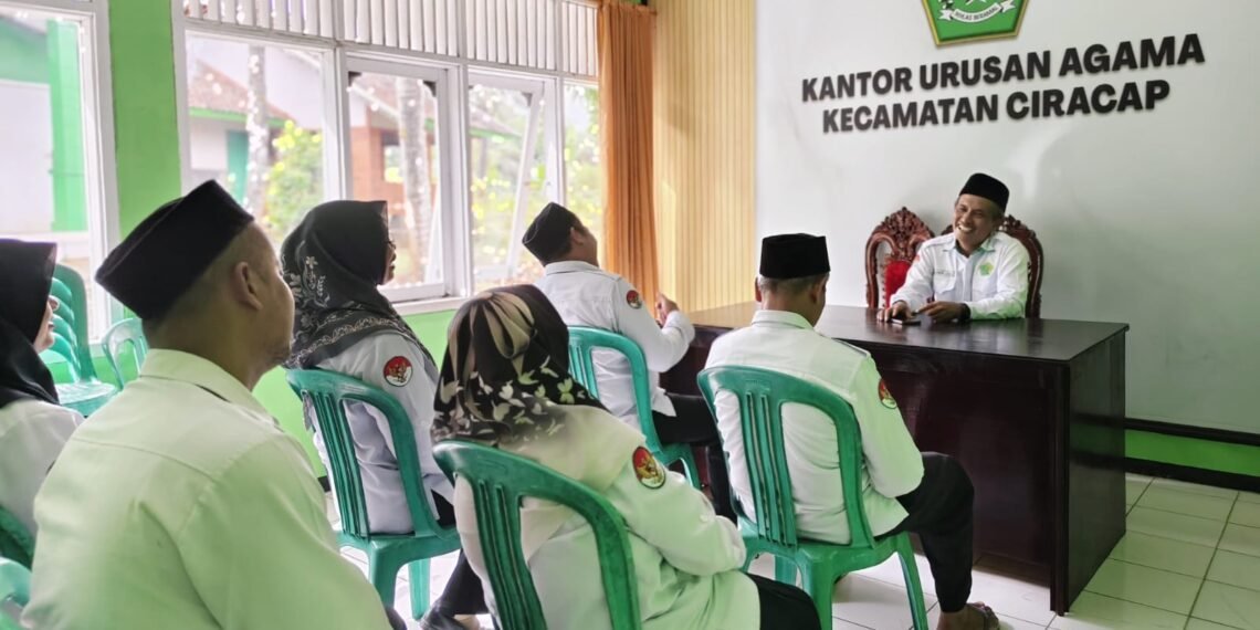KUA Ciracap Perkuat Etos Kerja Pegawai melalui Pembinaan Nilai dan Inovasi