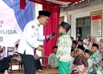 Kepala KUA Ciracap Perkuat Pembinaan Generasi Qurani melalui Silaturahmi ke MDTU Nurul Huda