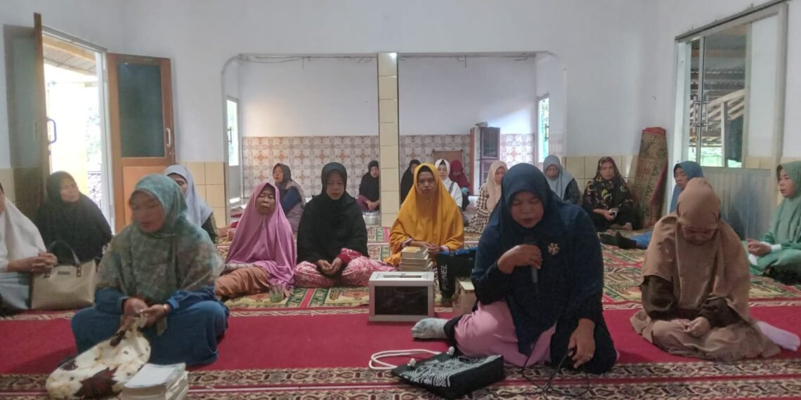 Penyuluh Agama Cibadak Sukseskan Gerakan 100.000 Khataman Al-Qur’an di MT Nurul Huda Barokah