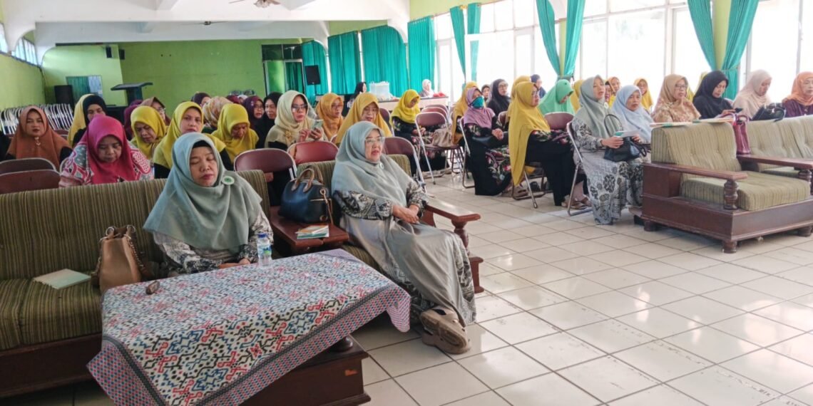 Penyuluh KUA Cisaat Ajak Jamaah Jadikan Muharam sebagai Momentum Hijrah
