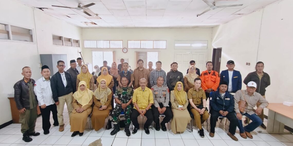 KUA Cisaat Bersama Forkopimcam dan Lembaga Keagamaan Bahas Persiapan PHBN HUT RI