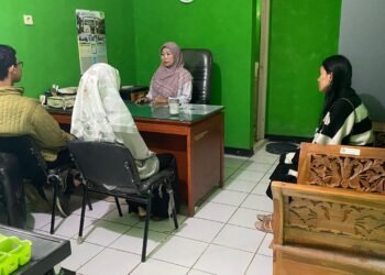 Penyuluh Agama KUA Cibadak Sampaikan Materi 5 Pilar Keluarga Sakinah pada Bimbingan Perkawinan Mandiri
