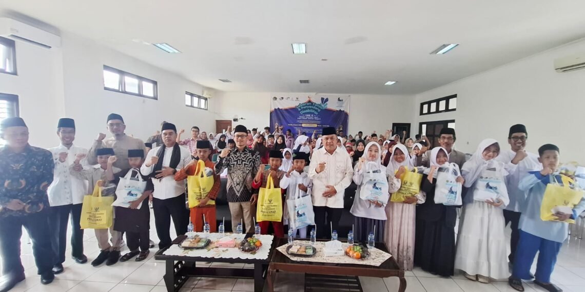 Kemenag Kabupaten Sukabumi Salurkan 100 Paket Santunan dan 4 Kursi Roda bagi Yatim dan Disabilitas