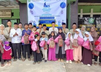 Melalui Momen Lebaran Yatim, KUA Cikidang Perkuat Kepedulian Sosial dan Pemuliaan Sesama