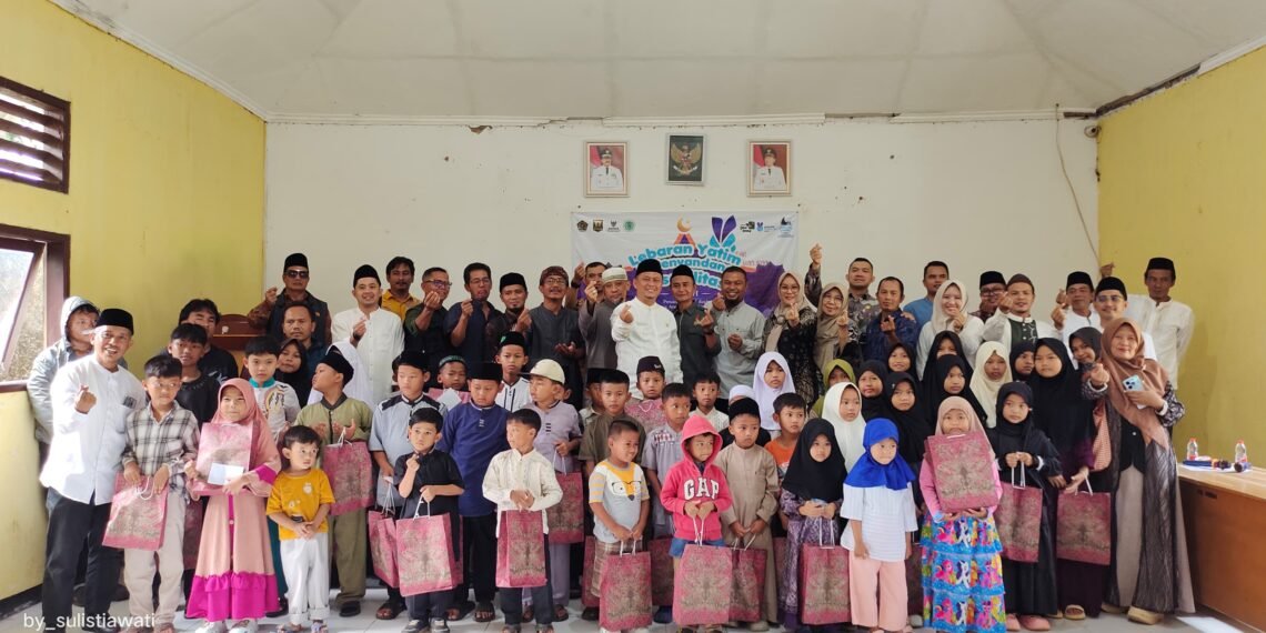 KUA Nagrak Hadirkan Semangat Berbagi dalam Program Lebaran Yatim dan Disabilitas