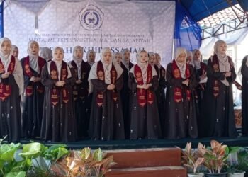 Kreasi Santri Lantunkan Kitab Alfiyah dan Nadzom Maqsud Semarakkan Haflah Akhirussanah Riyadlul Mutaallimin Cikaramat