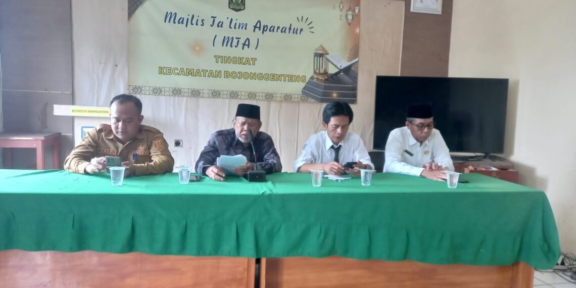 Pengajian Aparatur Kecamatan Bojonggenteng Perkuat Nilai Syukur dan Semangat Pelayanan