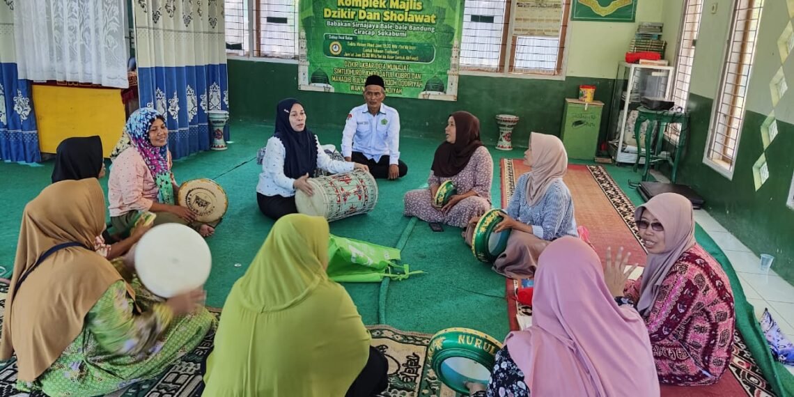 KUA Ciracap Perkuat Pembinaan Majelis Taklim melalui Pendampingan Tim Qasidah