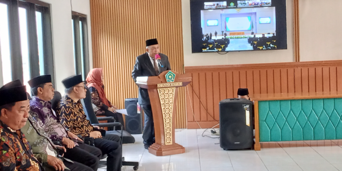 Kepala Kemenag Kabupaten Sukabumi Tekankan Amanah Jabatan dan Kualitas Layanan pada Penugasan Baru Lima Kepala KUA