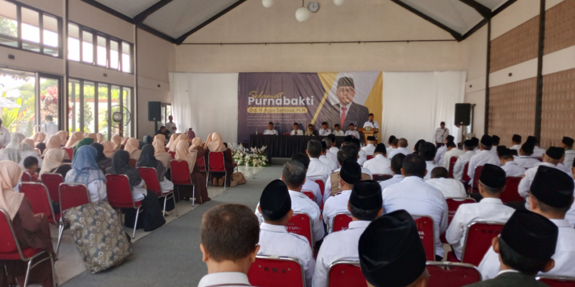 Kepala MTsN 4 Sukabumi: Dedikasi H. Agus Santosa Menjadi Inspirasi bagi Dunia Pendidikan Madrasah