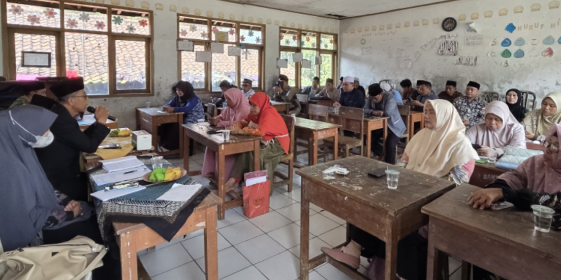 KUA Bojonggenteng Perkuat Tertib Administrasi melalui Rakor Perpanjangan Izin MDTU dan LPQ