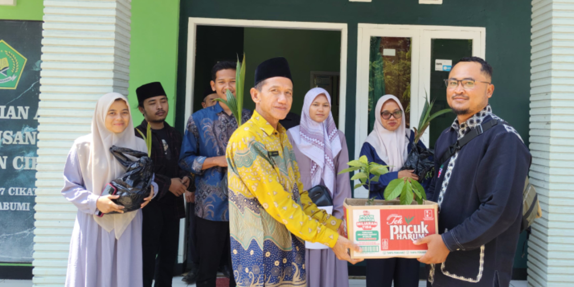 Dari Pelaminan ke Pelestarian Alam, KUA Ciracap Gaungkan Pepeling