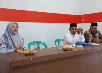 Penyuluh Agama KUA Sukalarang Sosialisasikan WHO dalam Pengajian Mingguan Desa Sukalarang