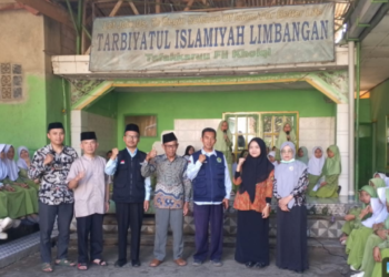 Monitoring Perpanjangan Izin Operasional, KUA Sukaraja Kunjungi MDTU Tarbiyatul Islamiyah Limbangan