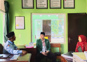 Camat Ciracap Apresiasi Program Gemah Asri Saat Kunjungi KUA Ciracap