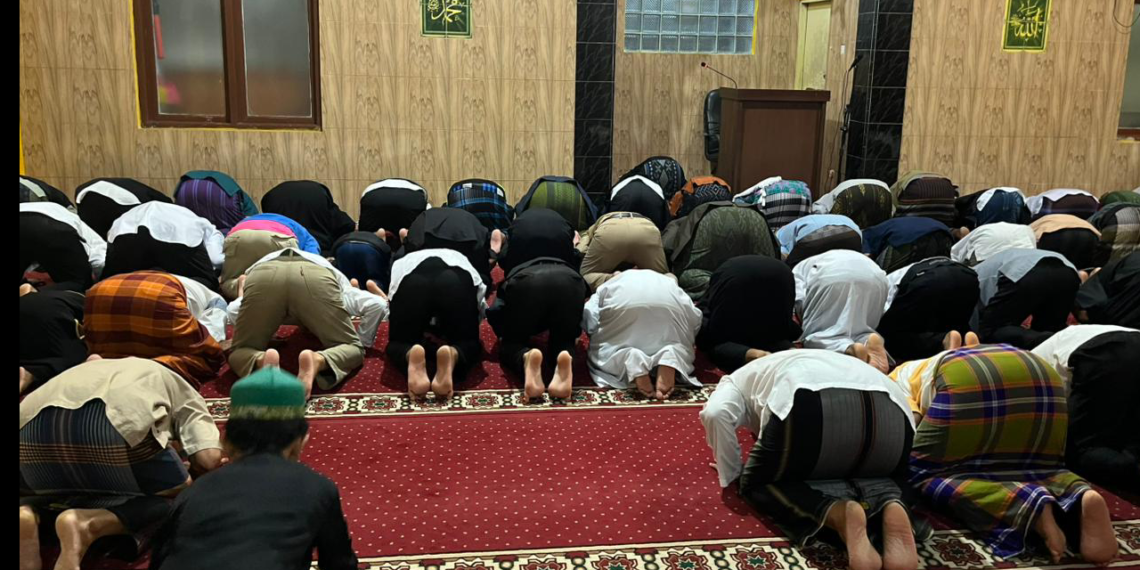 Sujud Syukur dan Doa Bersama Warnai Pergantian Tahun Baru Islam di Masjid Jami At-Taqwa Cikidang