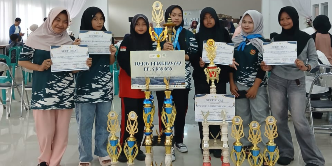 MTs Nurul Hidayah Waluran Raih Juara Umum Pekan Perlombaan PMR KSR PMI Se-Jawa Barat