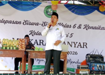 Kepala KUA Tegalbuleud Hadiri Pelepasan dan Kenaikan Kelas MI Karanganyar, Ajak Siswa Menjadi Generasi Qur’ani yang Unggul