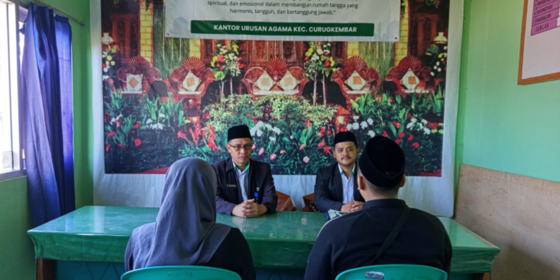 KUA Curugkembar Perkuat Ketahanan Keluarga melalui Bimbingan Perkawinan Mandiri