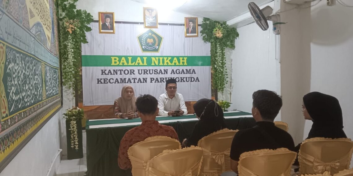 KUA Parungkuda Bekali Calon Pengantin dengan Penguatan Mentalitas Berkeluarga Sehat melalui Bimwin