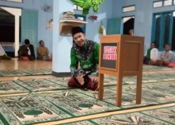 Tindak Lanjut Rakor KUA, Penghulu KUA Ciracap Sosialisasikan Indonesia Berkiblat pada Pengajian Masjid Al-Hikmah Cikangkung