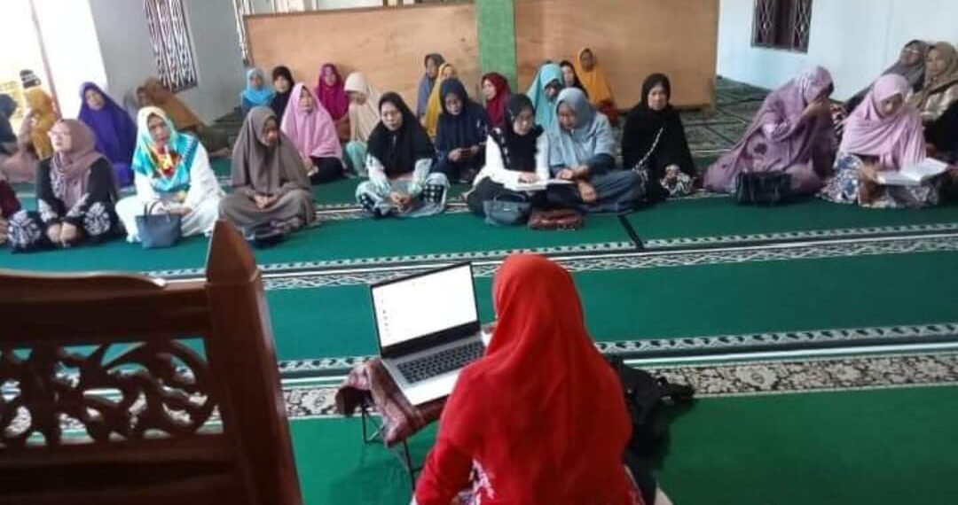 Penyuluh Agama KUA Cicurug Lanjutkan Sosialisasi Gerakan Nasional Indonesia Berkiblat 1448K di Majelis Taklim Al Jannah