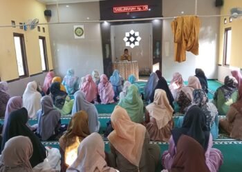 Nagrak Bergerak: Kepala KUA Nagrak Edukasi Lintas Generasi Sukseskan Gerakan Nasional Indonesia Berkiblat 1448K