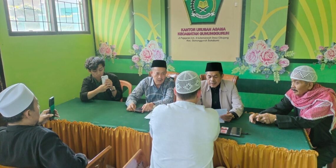 Pria Berkewarganegaraan Jerman Ikrar Masuk Islam di KUA Gunungguruh