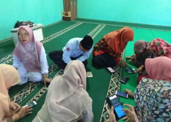 KUA Parakansalak Perkuat Sosialisasi Gerakan Nasional Indonesia Berkiblat di Majelis Taklim Arrahman
