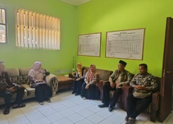 KUA Jampangkulon Bangun Sinergi dengan Aparatur Kelurahan untuk Gerakan Nasional Indonesia Berkiblat