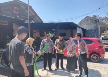 KUA Jampangkulon Gandeng Polsek Sosialisasikan Gerakan Nasional Indonesia Berkiblat