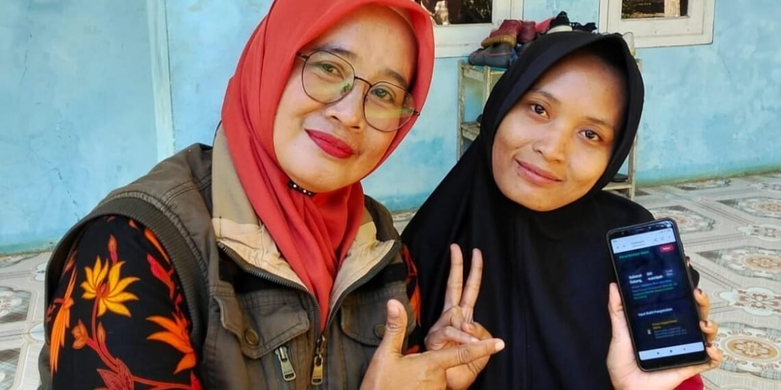Datangi Rumah Warga, Penyuluh KUA Ciracap Perkuat Sosialisasi Gerakan Nasional Indonesia Berkiblat