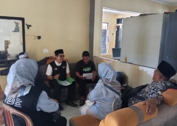 KUA Surade Perluas Sosialisasi Gerakan Nasional Indonesia Berkiblat di Desa Pasiripis